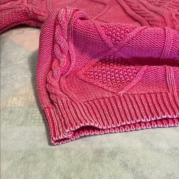 Distressed shrunken Pink V-Neck Cable Knit Sweater size medium 100%cotton - Picture 9 of 10